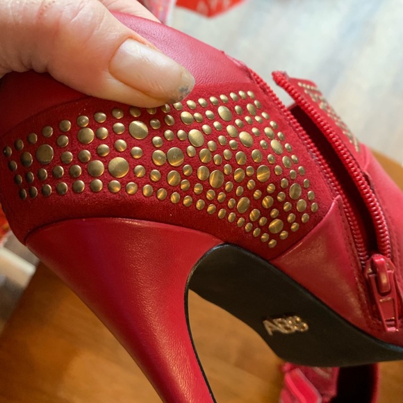 ABS Allen Schwartz Red leather stiletto booties - Picture 8 of 8